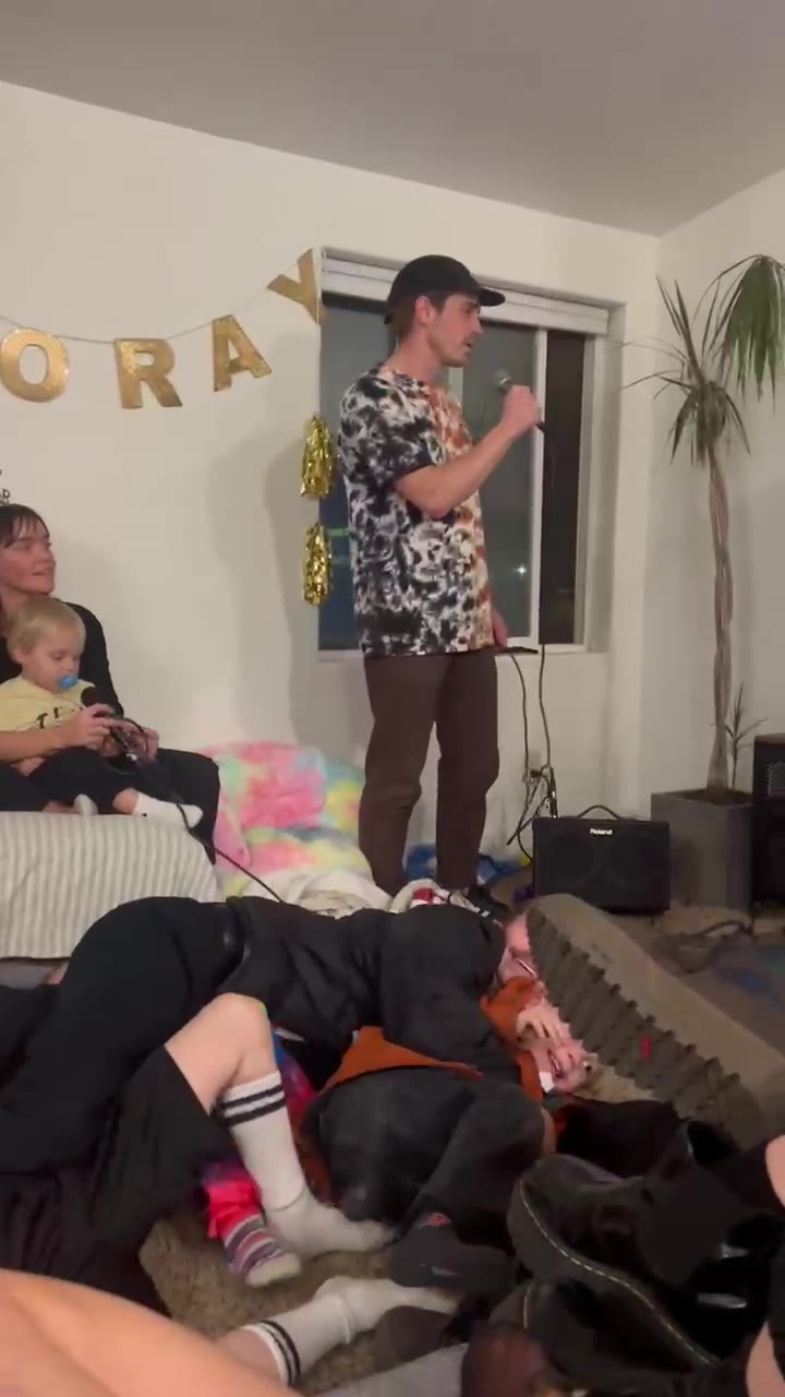 Y’all this video is so funny. So much going on at once.